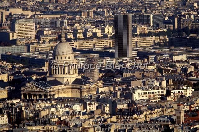 pantheon.JPG - Le PanthÈon et la Tour de Jussieu depuis la tour MontparnasseParis 5e, France